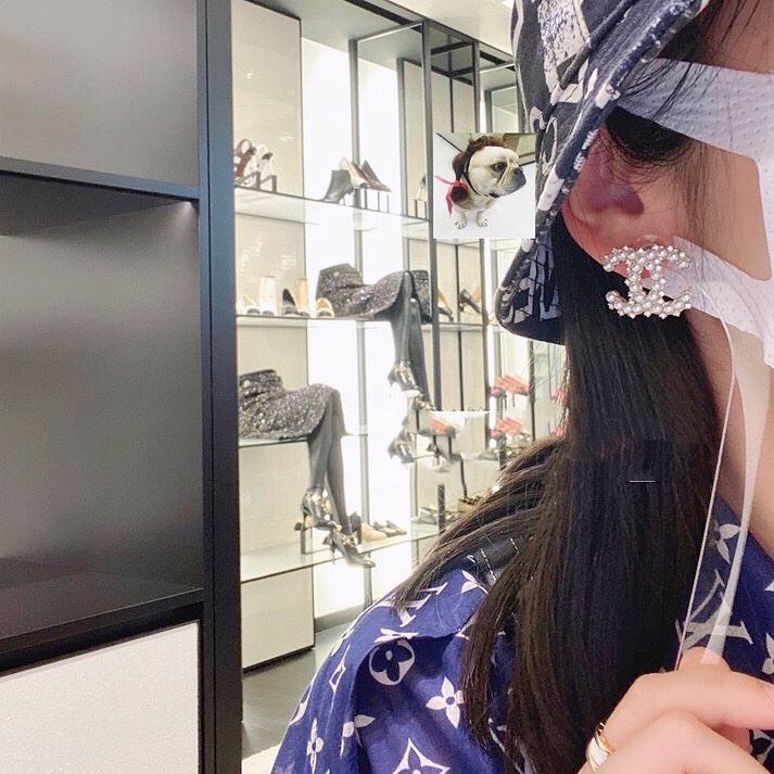Ch**el earrings